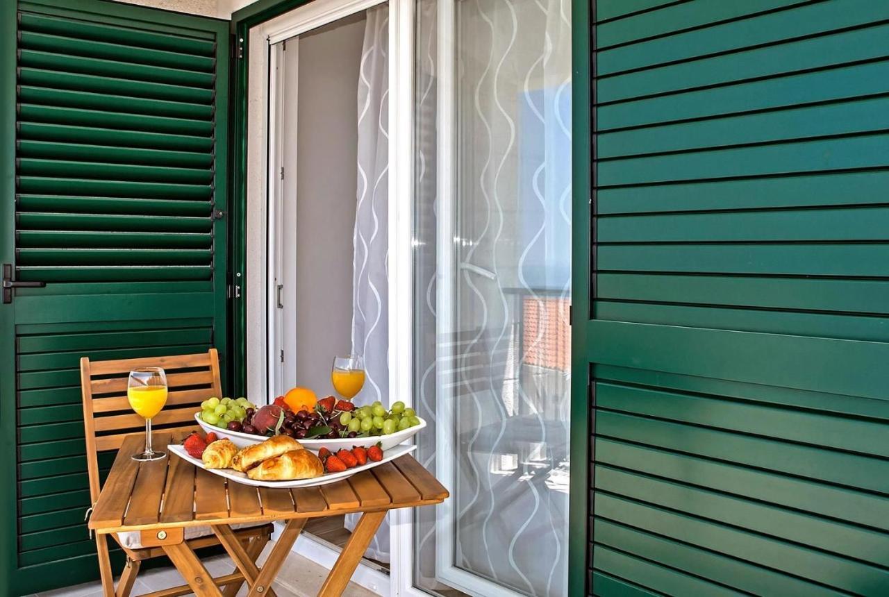 Vila House Dunja Omiš Exteriér fotografie